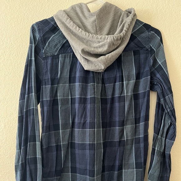 Plaid long sleeve - Picture 2 of 2